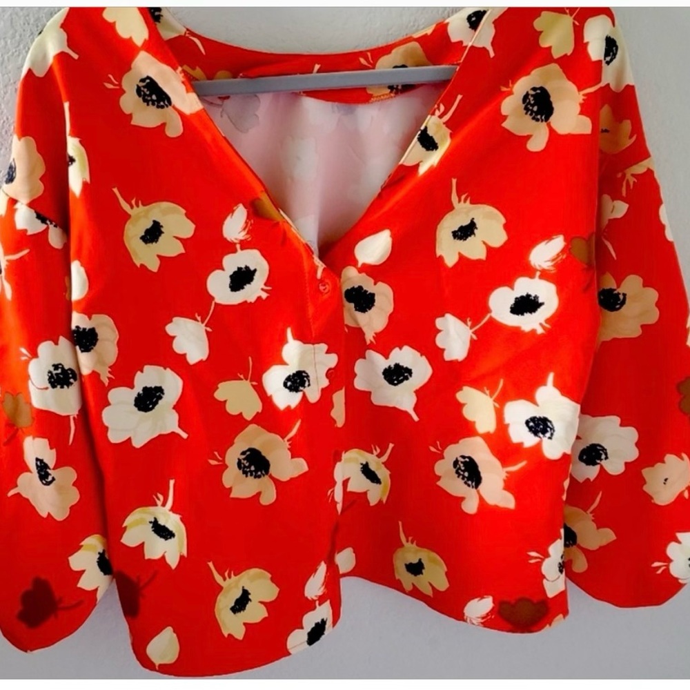 Zara Basic Floral Back Button Down Blouse, Size S EUC